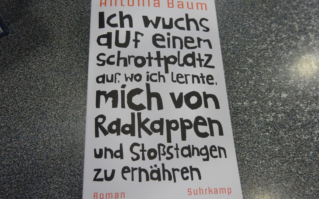 Lang, lang ist das Gebilde von Menschenhand